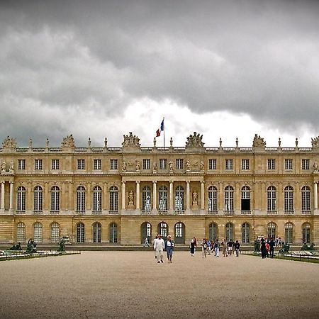 Near Castle Of Versailles Cozy Room With Breakfast And Parking Εξωτερικό φωτογραφία