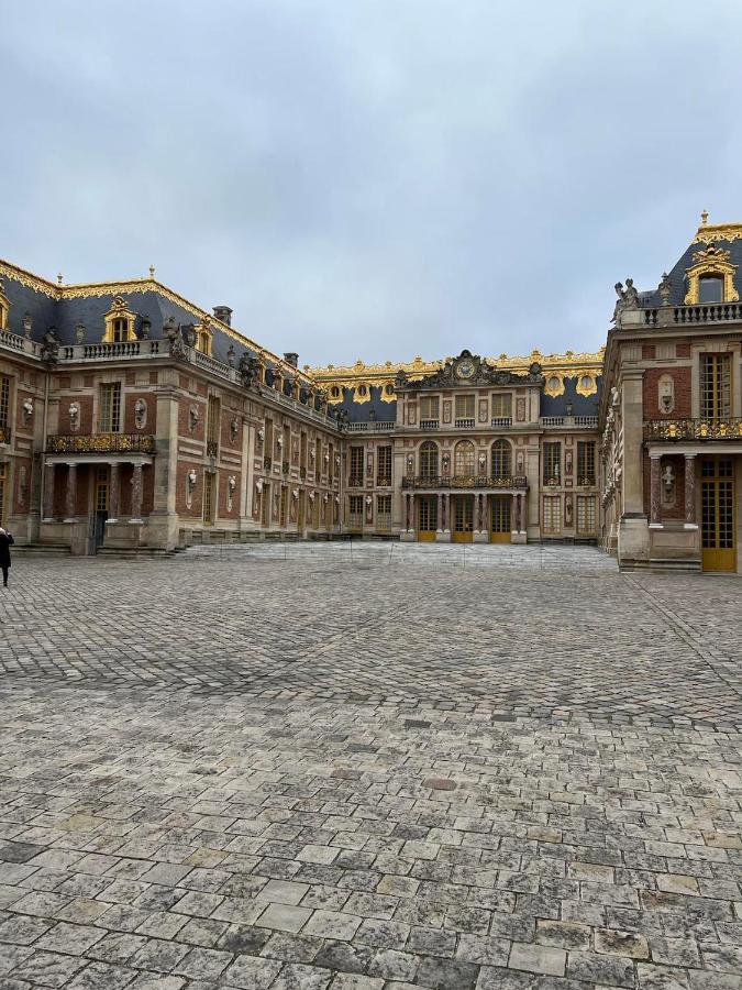 Near Castle Of Versailles Cozy Room With Breakfast And Parking Εξωτερικό φωτογραφία