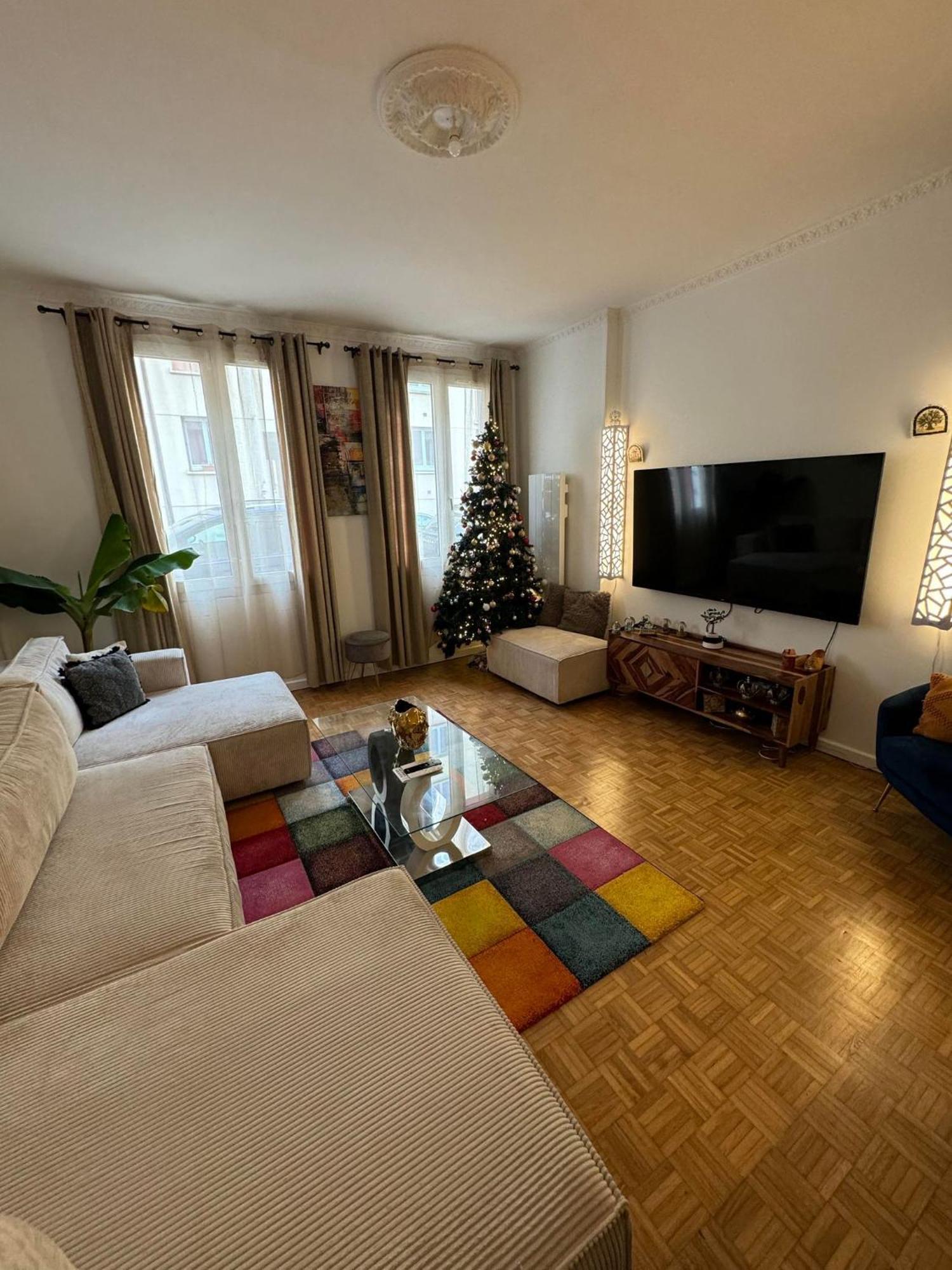 Near Castle Of Versailles Cozy Room With Breakfast And Parking Εξωτερικό φωτογραφία