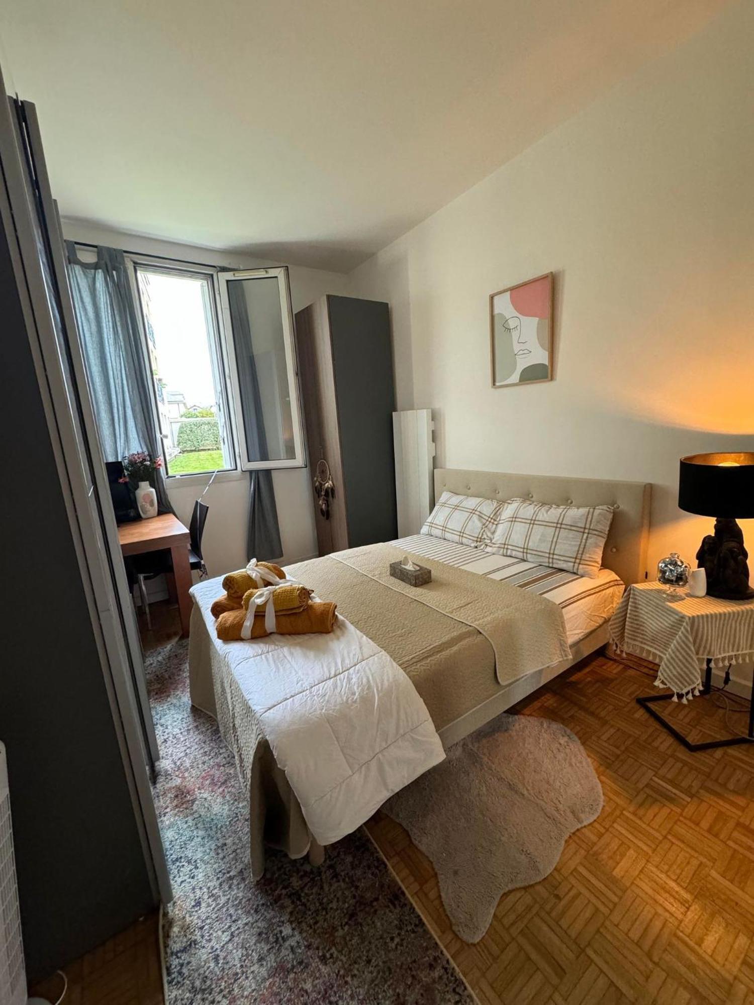 Near Castle Of Versailles Cozy Room With Breakfast And Parking Εξωτερικό φωτογραφία